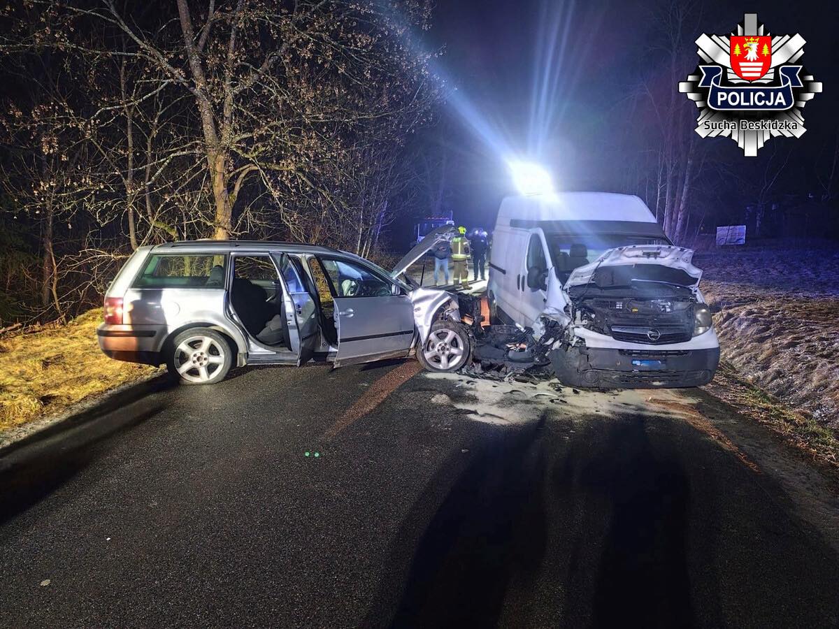 Łętownia: Pijany kierowca zjechał na przeciwległy pas…