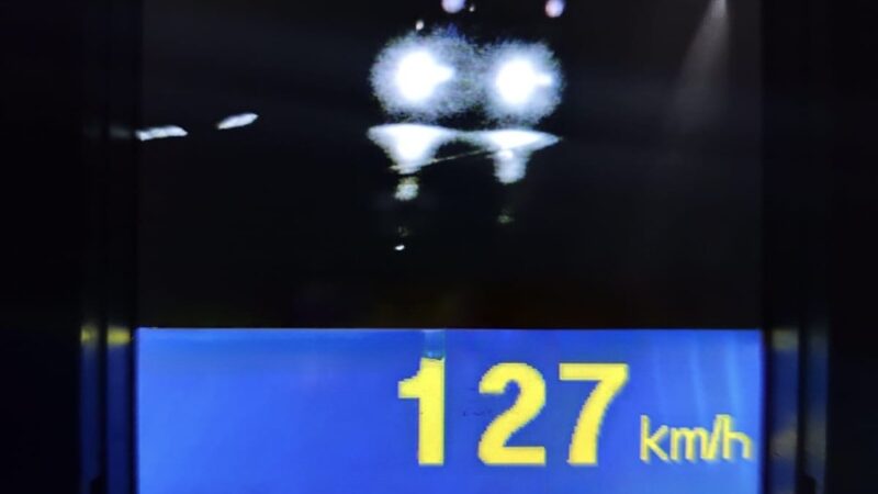 24-latka pędziła 127 km/h przez Naprawę