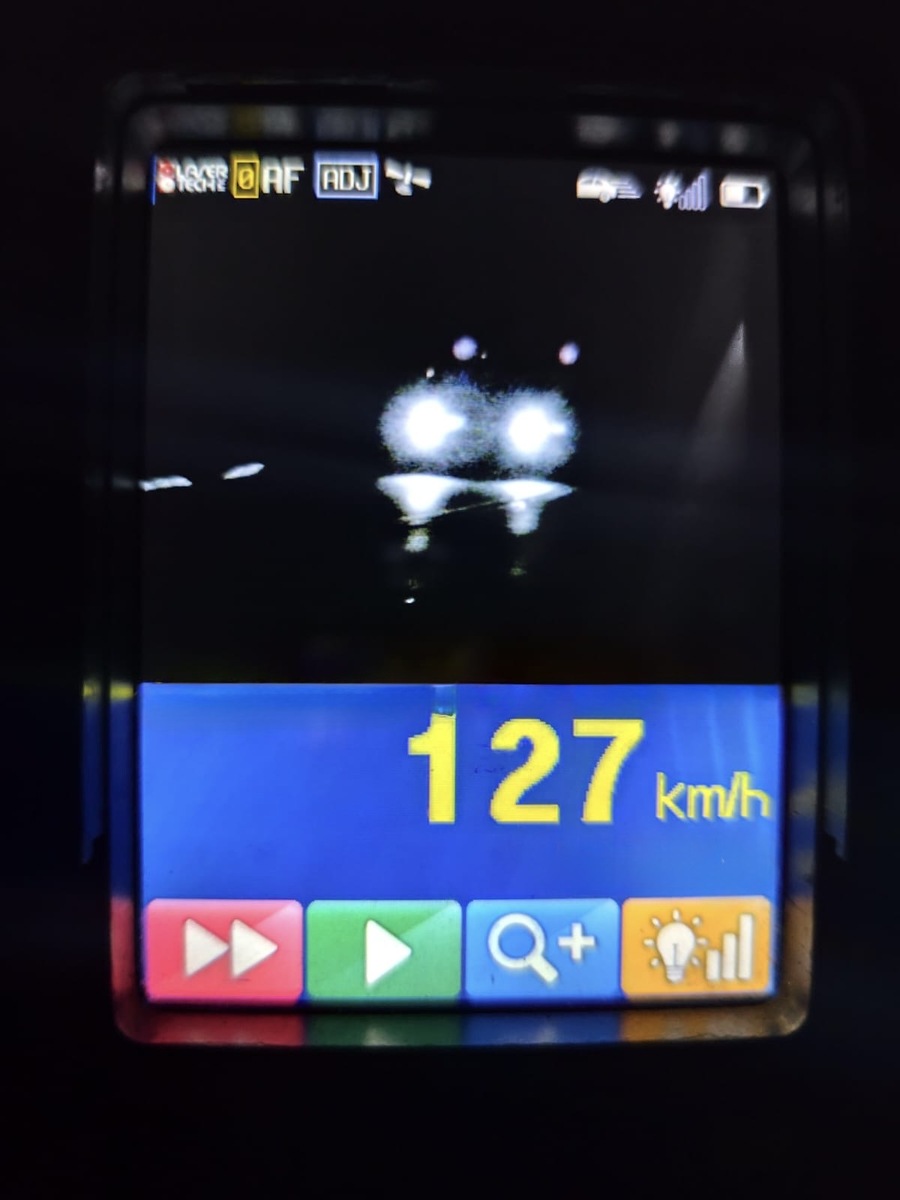 24-latka pędziła 127 km/h przez Naprawę