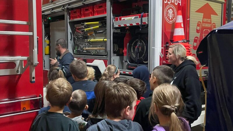 Dziecięca Drużyna Pożarnicza OSP Jordanów poznaje tajniki strażackiego rzemiosła