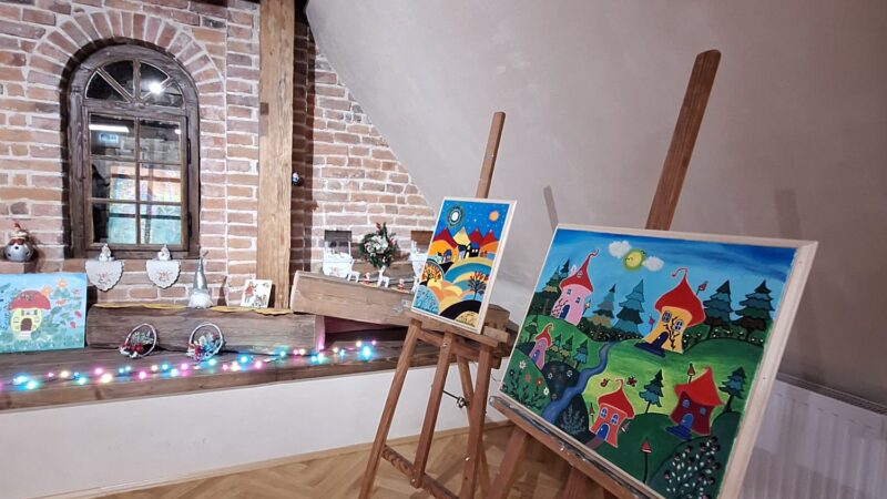 Wernisaż “W Krainie Baśni” - magiczny wieczór w Jordanowie