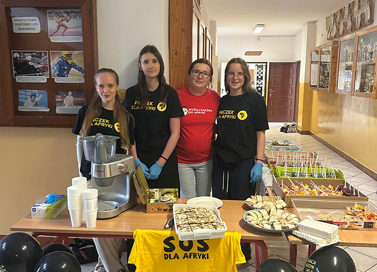 Kiermasz w Hugonie pomógł dzieciom w Afryce