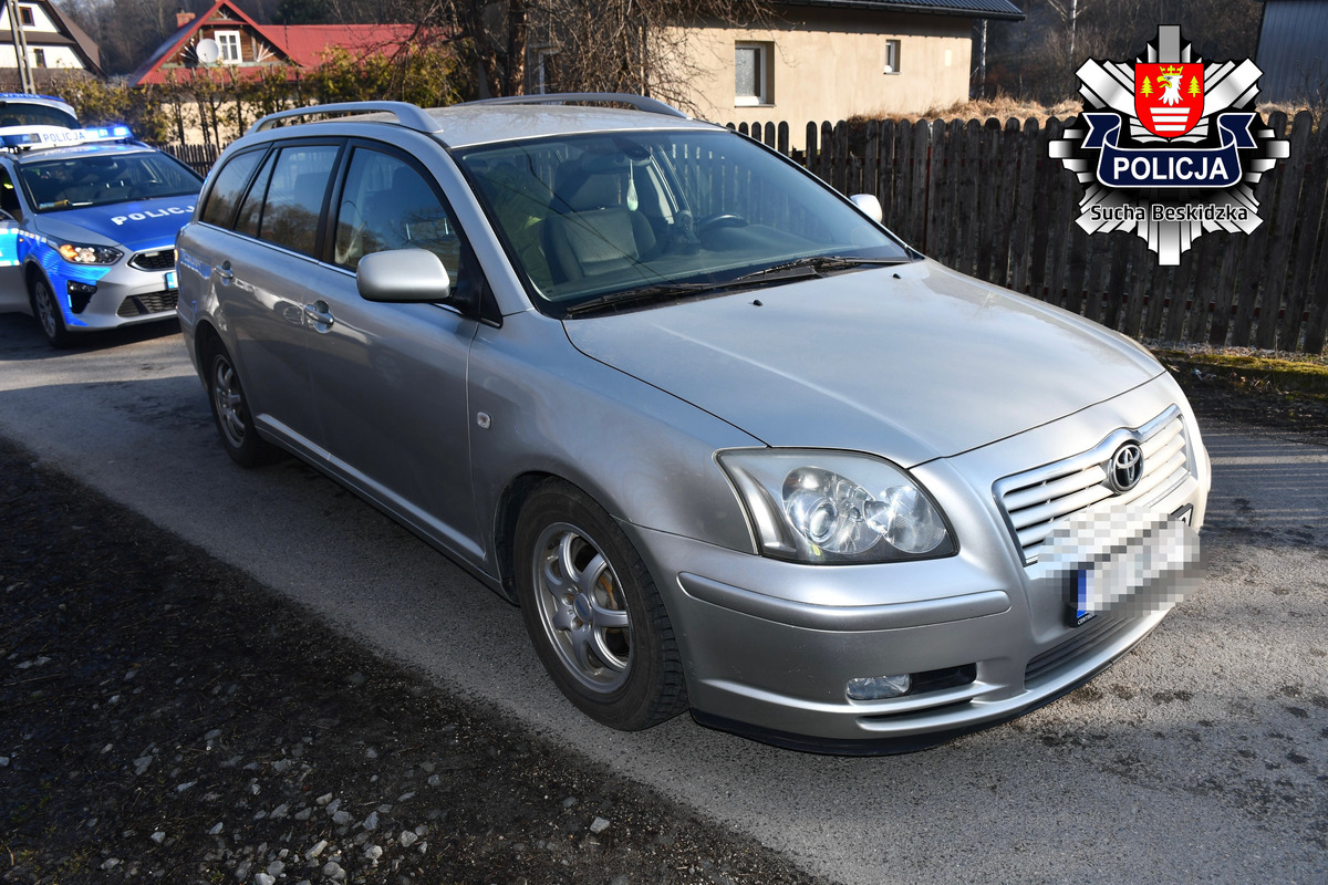 Pijany kierowca w Toporzysku przewoził roczne dziecko