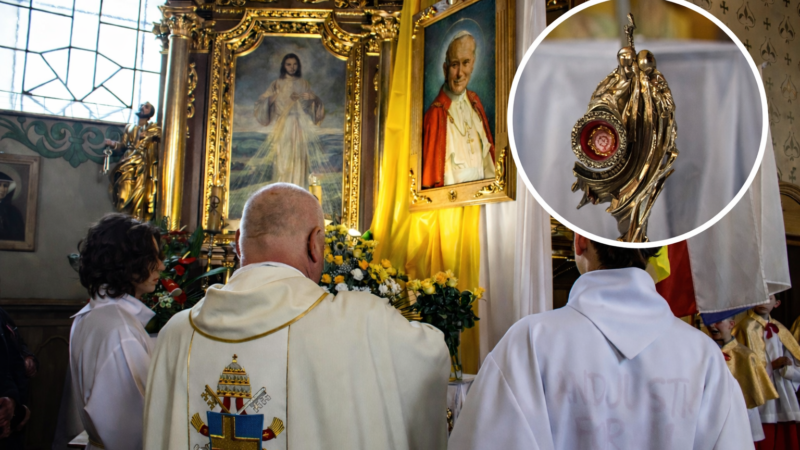 Relikwie św. Jana Pawła II uroczyście wprowadzone do kościoła w Sidzinie